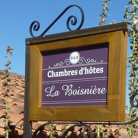 La Boisniere לינה וארוחת בוקר 3*